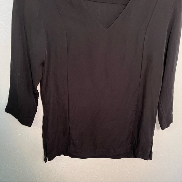 Theory Silk Blouse Black 3/4 Sleeve V-Neck - Picture 5 of 10